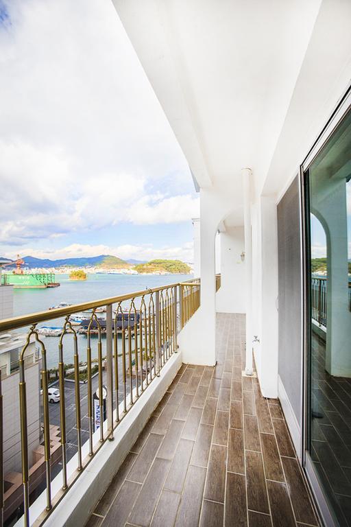 Tongyeong Bay Condo Hotel Exteriér fotografie
